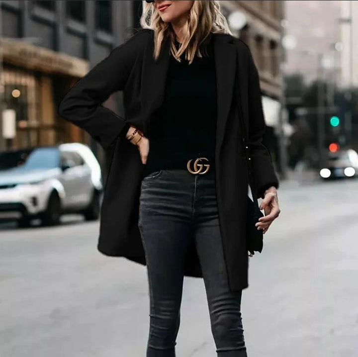 Elissa - Maak een statement met ons stijlvolle jasje met revers!